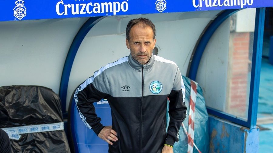 Fran Alcoy: “El partido se puso demasiado fácil y nos relajamos”