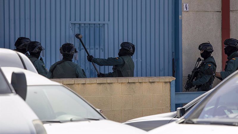 Un operativo contra el narcotráfico en la provincia se salda por el momento con cinco detenidos