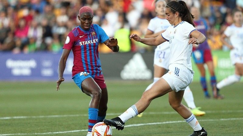 El Barça aplasta al Real Madrid (4-0) y se jugará el título copero con el Sporting Huelva