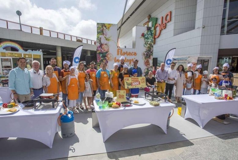 El equipo ‘Los Díaz’ se alza con el premio a la mejor tortilla en el concurso de cocina de Holea