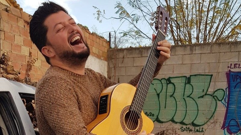 Waltrapa presenta su nuevo single y videoclip 'Tengo que sonreír'