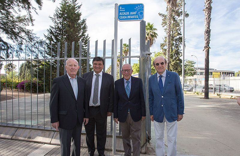 El Parque de Zafra pasa a llamarse Parque Alcalde Juan Ceada Infantes