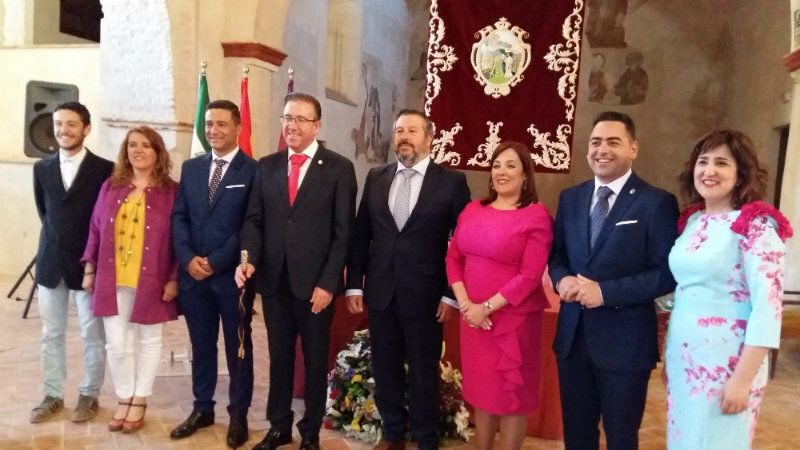 Aracena vuelve a proclamar como alcalde a Manuel Guerra