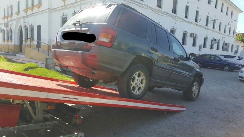 Arrestado en Ayamonte por conducir sin carné, sin seguro ni ITV y a toda velocidad