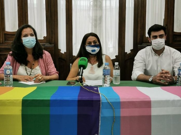 ‘Orgullo de ti’, la campaña de la Junta del Día del Orgullo LGTBI más solidaria