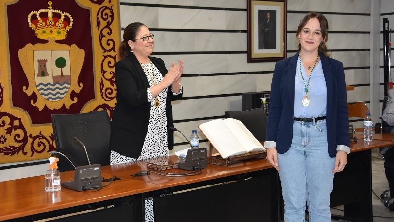 Sara Ureña (Adelante-IU) toma posesión como nueva concejala de Punta Umbría