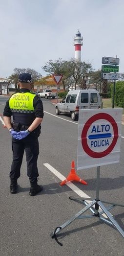 Multado por ir en dirección prohibida y sin el permiso correspondiente en El Rompido