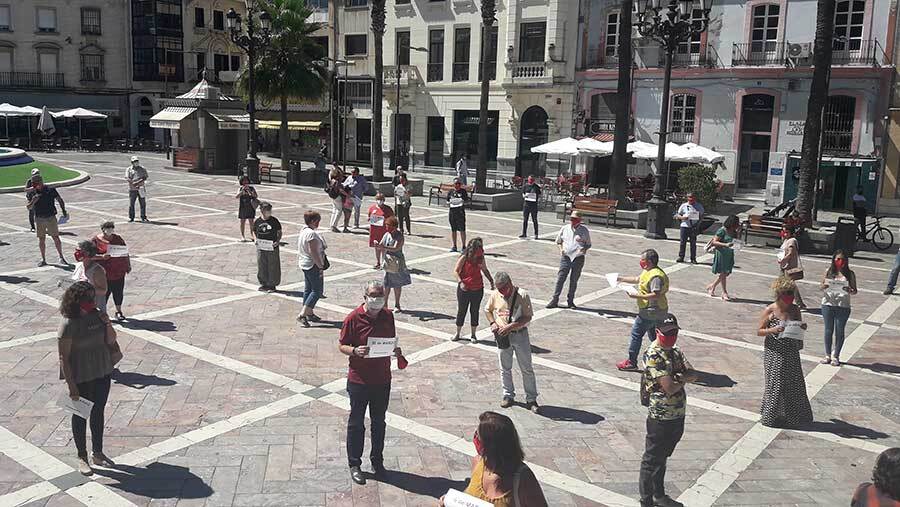 UGT y CCOO piden en la calle la reconstrucción social y económica de España