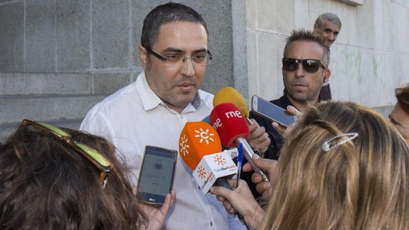 Citan a declarar a la vecina denunciada por injuriar a través de Facebook a un familiar de las víctimas del doble crimen de Almonte