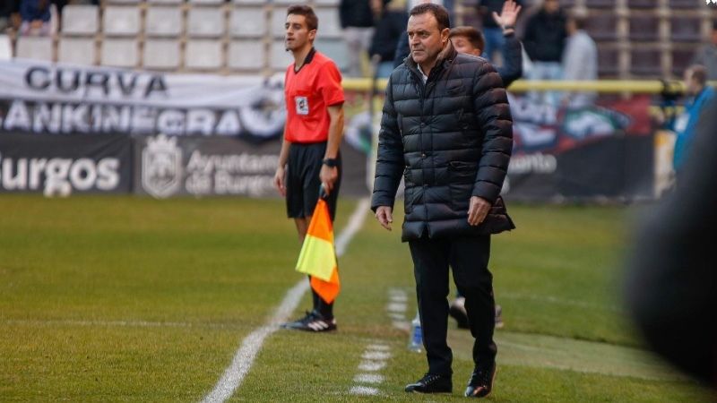 El Burgos CF despide a José María Salmerón tras no alcanzar un acuerdo