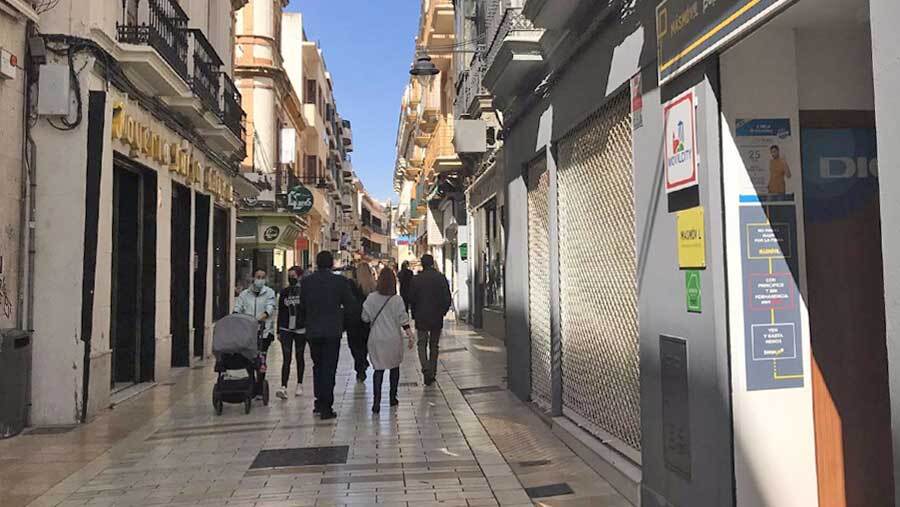 Huelva Comercio rechaza las nuevas tarifas eléctricas porque 'no se adaptan a las necesidades del sector'