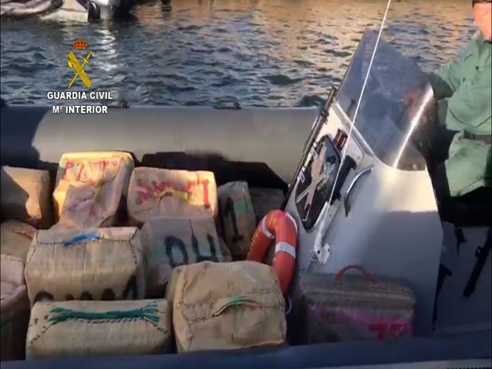 Seis detenidos en la intervención de 3.700 kilos de hachís en la costa de Ayamonte