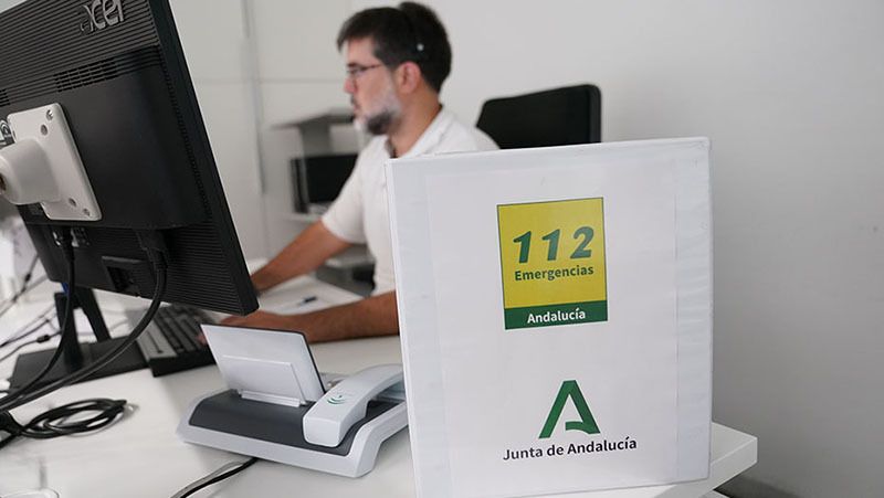 Cae a un pozo de diez metros de profundidad mientras lo limpia