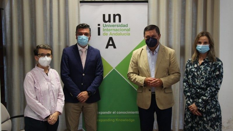 La UNIA y el Colegio de Farmacéuticos de Huelva estrechan lazos de colaboración
