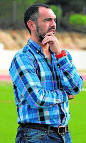 Jaime Díaz suplirá a Jesús Vázquez en el banquillo del Atlético Onubense