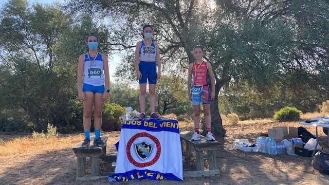 Siete podios para el CDT Triolalla CHC