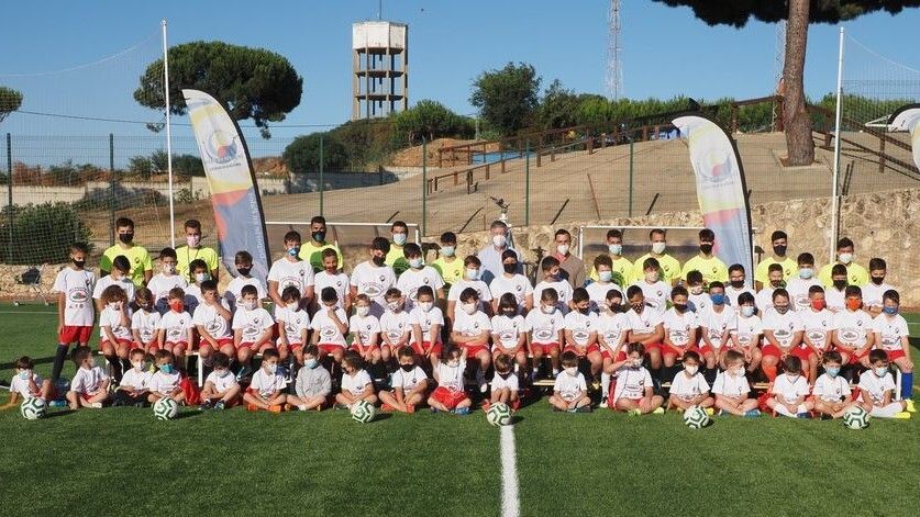 Comienza el Campus de Fútbol 'Ciudad de Palos' con 66 jóvenes