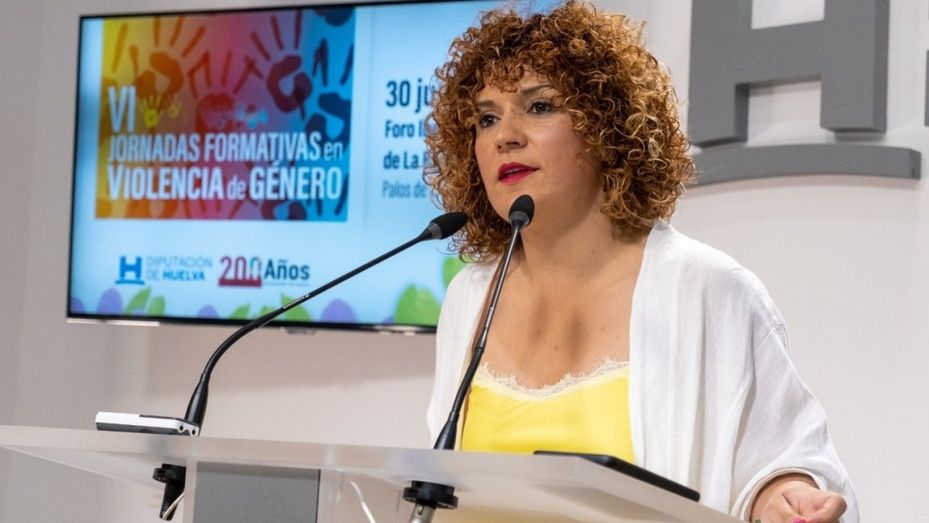 Expertos abordan en unas jornadas la explotación sexual, la violencia vicaria y el tratamiento en los medios