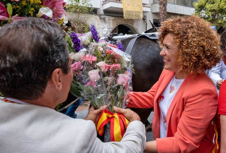 Emigrantes ya camina hacia El Rocío