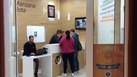 Manzana Rota busca a un técnico reparador de móviles y tablets