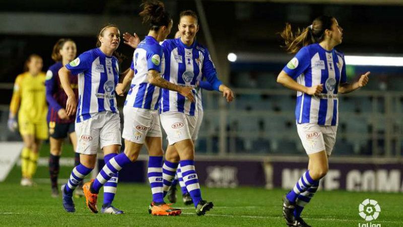 El Sporting Huelva se inscribe en la Primera División Pro y Flor Bonsegundo ficha por el Valencia