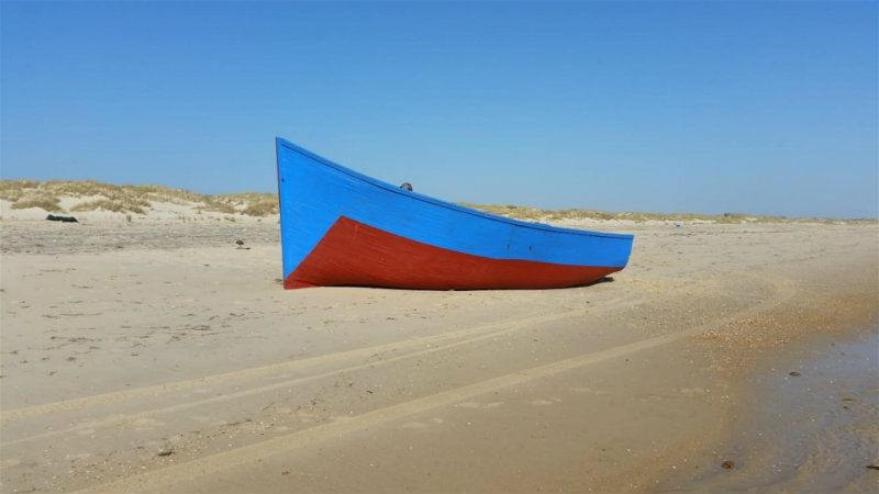 Desembarca una patera en Matalascañas con más de 30 personas a bordo
