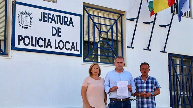 Acusan al alcalde de Bollullos de “bloquear” la incorporación de cuatro policías locales