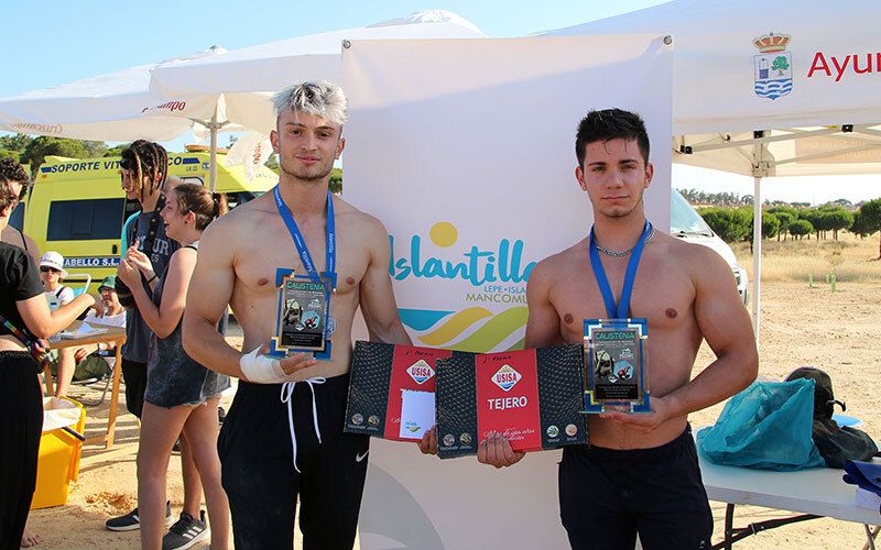 Gabriel Emilian Zgogu y Elvis Barrios se imponen en el Primer Campeonato de Batallas de Street Workout de Islantilla