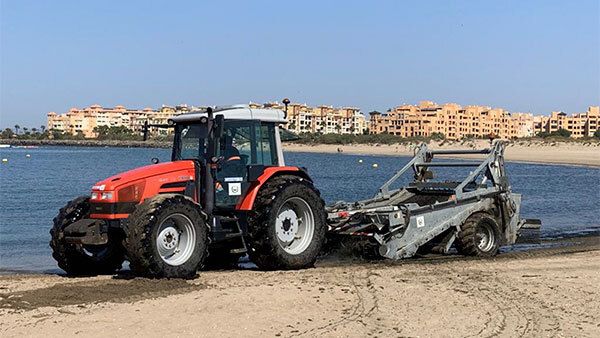 El Ayuntamiento de Ayamonte pone en marcha un plan de emergencia de cara a la recogida de algas
