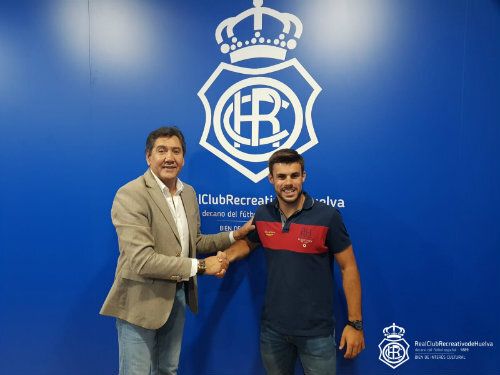 El Recre oficializa la llegada de Cera por dos temporadas y de Quezada cedido desde el Lugo