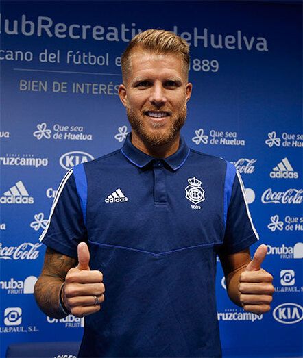 Morcillo llega 'con la ilusión de un canterano' al club que tenía 'como prioridad'