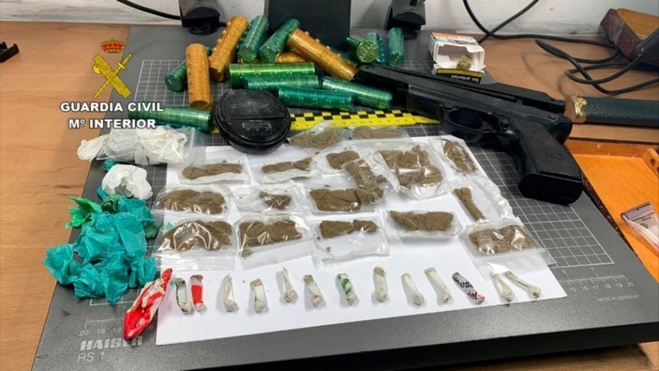 La Guardia Civil desarticula tres puntos de venta de droga en Moguer, Lepe y Nerva y detiene a siete personas