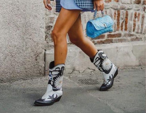 Desde sandalias hasta botas: no le pongas barreras a tus looks de verano