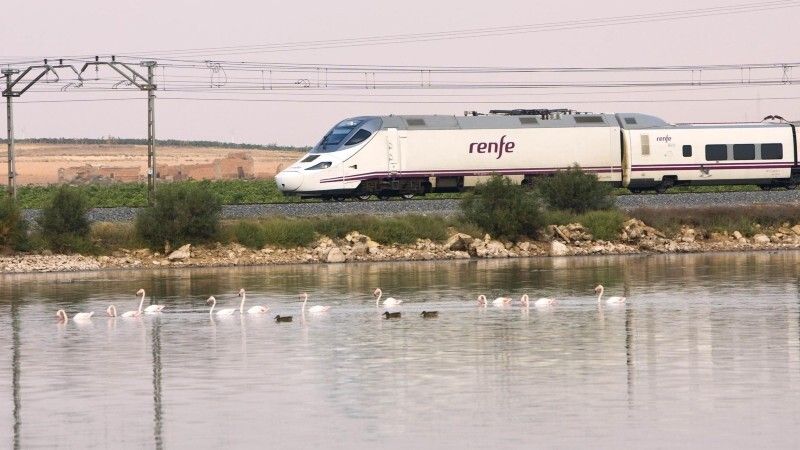 Los viajeros de los dos trenes Huelva-Sevilla de esta tarde serán transbordados por carretera en todo el recorrido