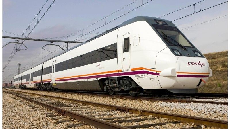 Los trenes de la línea Huelva-Sevilla vuelven a circular con normalidad tras solucionarse la incidencia en la catenaria