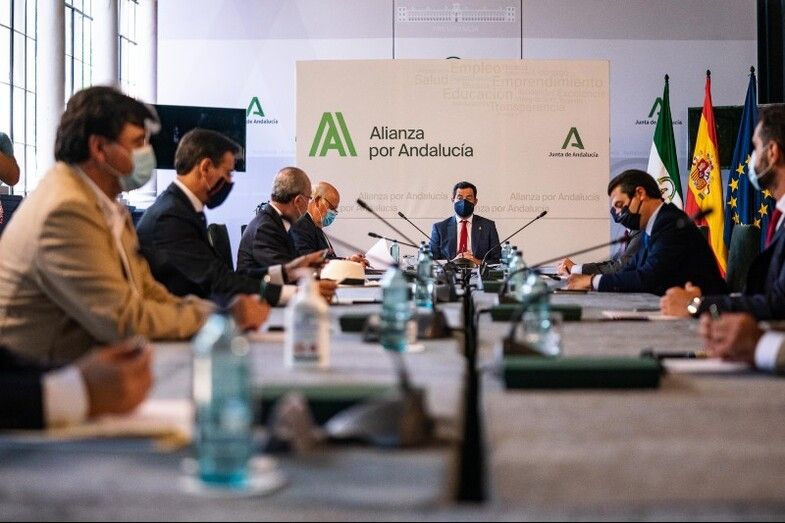 Andalucía prohibe en su totalidad el botellón y lo tilda de actividad 'insalubre, nociva y peligrosa'