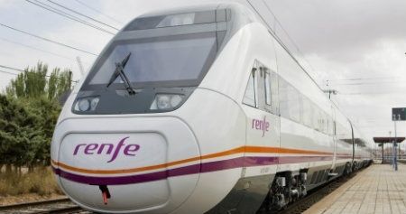 Renfe incorpora dos trenes más los fines de semana en la relación Huelva-Madrid