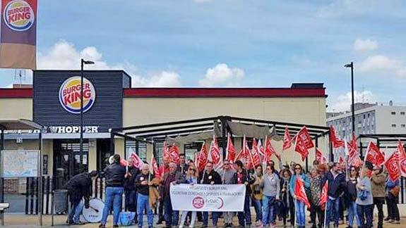Convocan una nueva concentración contra 'el acoso y los despidos masivos' en Burger King