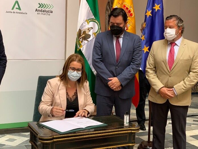 La Diputación de Huelva y la Junta financian los materiales del PFEA con más de 6,5 millones de euros