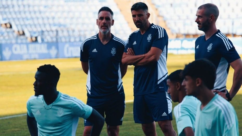 Comienza la ‘era Abel Gómez’ en el Recreativo con las ausencias de José Mari y Mbaye