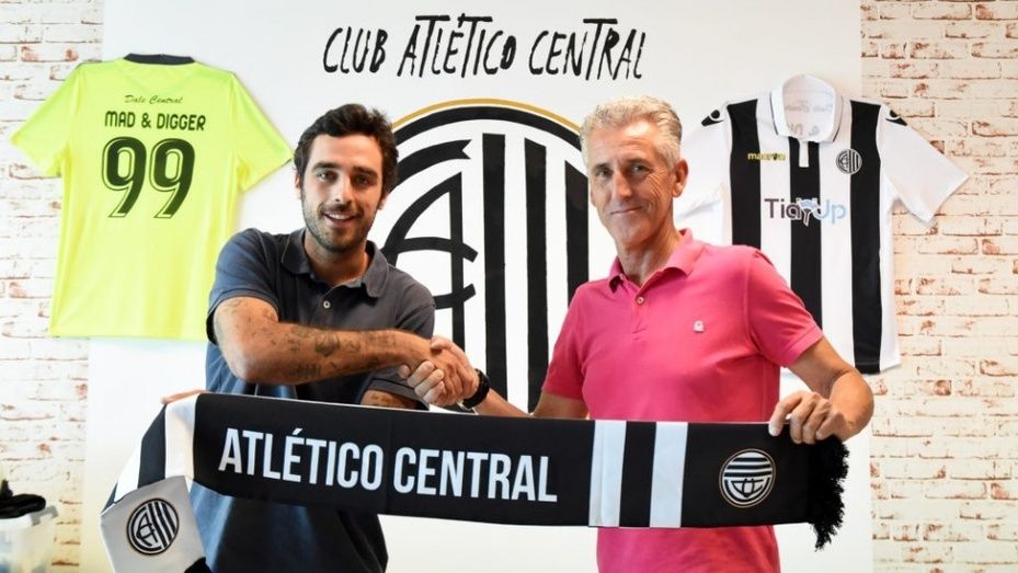 El Atlético Central firma a Alejandro Ceballos