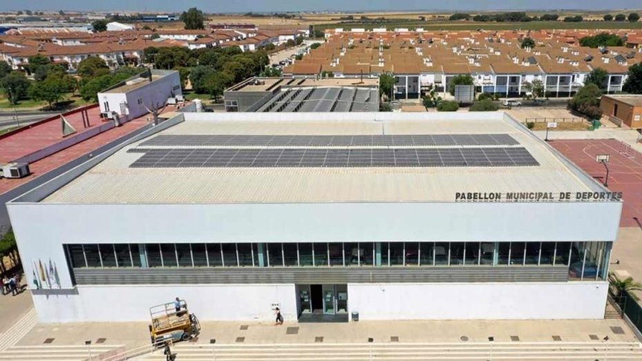 Culmina en San Juan del Puerto la instalación de la planta fotovoltaica de Fundación Acciona