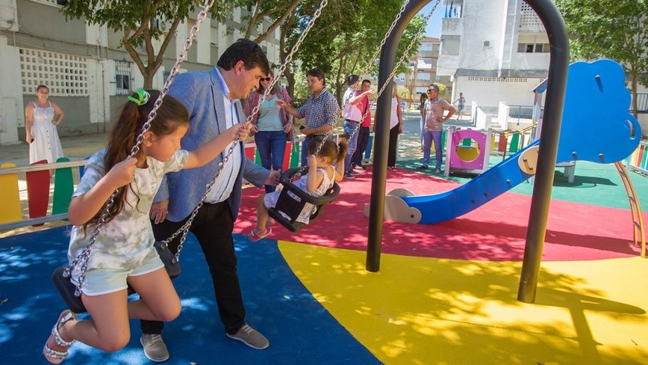 La Hispanidad estrena nuevo parque infantil y biosaludable