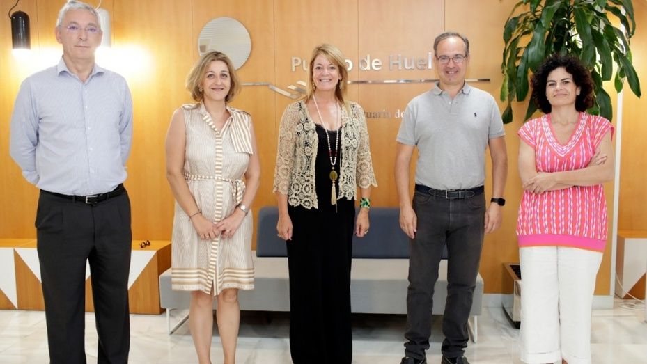 Cepsa presenta al Puerto de Huelva el proyecto de la embarcación Tosca