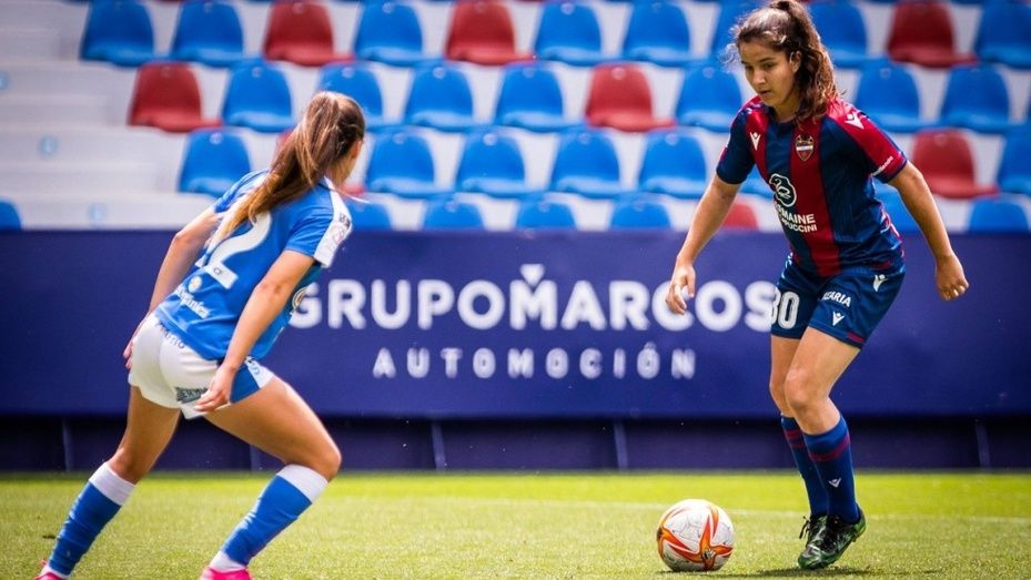 El Levante le cede una prometedora delantera al Sporting Huelva
