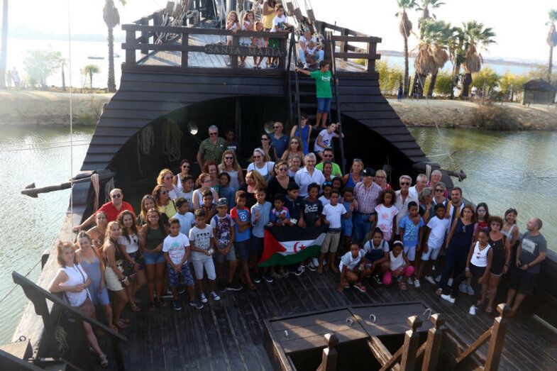 Los niños y niñas saharauis regresan a los campamentos de refugiados tras sus 'Vacaciones en Paz'
