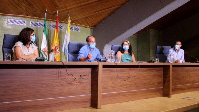 Diputación facilita el encuentro de la comunidad educativa y los responsables municipales para abordar el inicio del curso escolar