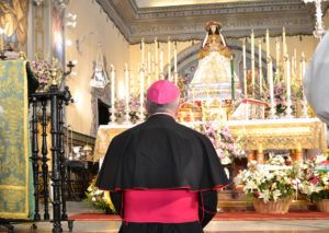 El obispo preside el tradicional Voto de Acción de Gracias a la Virgen del Rocío