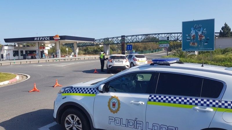 Impiden la celebración de varios botellones en Cartaya y de una concentración no autorizada de personas en El Rompido