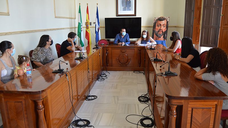 El Ayuntamiento de San Juan entrega 21.600 euros en ayudas por adquisición de VPO